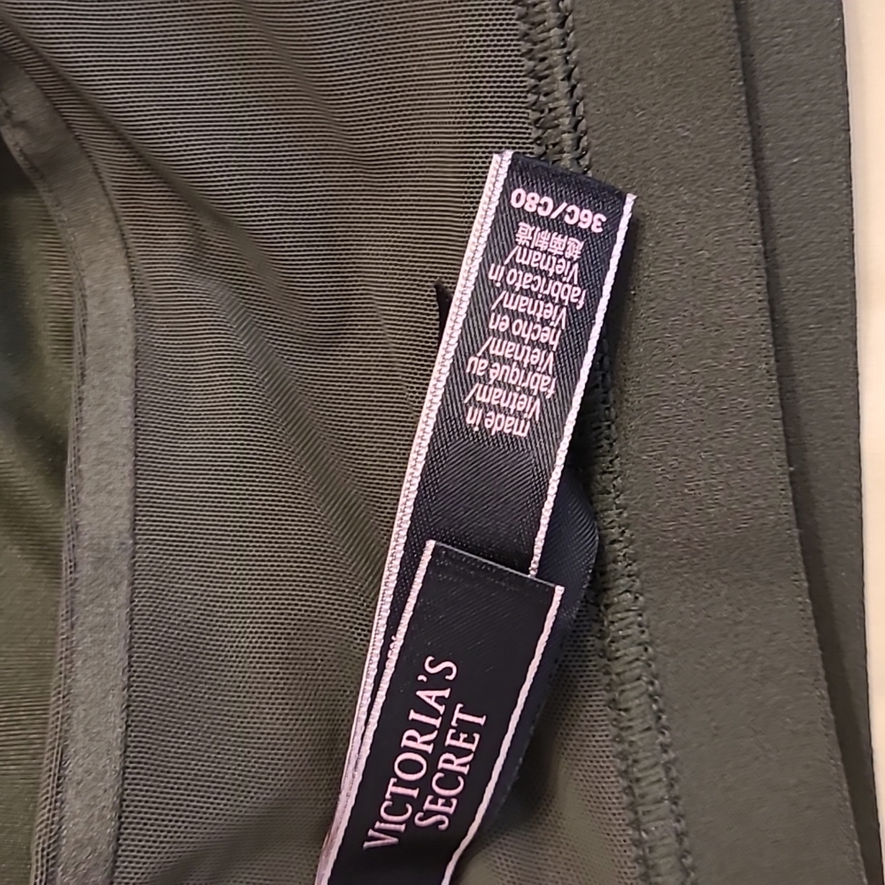 Victoria's Secret Army Green Sports Bra - Picture 10 of 11